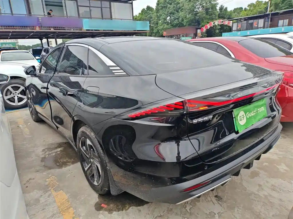 Geely Galaxy Galaxy L6 2024 125km PLUS Soaring Dragon Edition фото 5