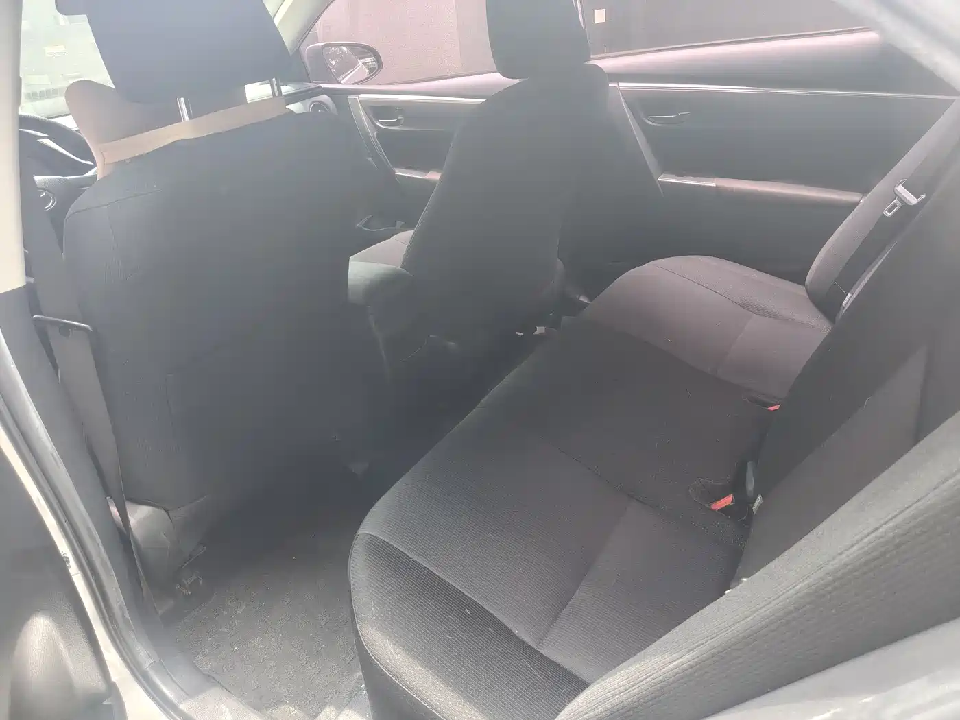Toyota Corolla 2018 1.2T S-CVT GL Smart Edition фото 9