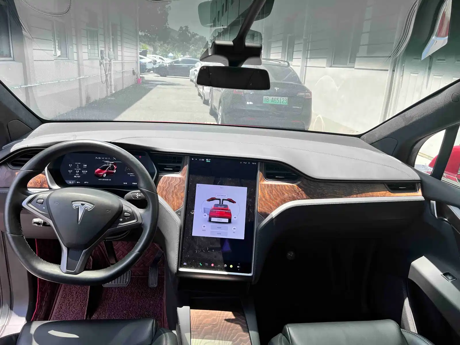 Фото 8 - Tesla Model X
