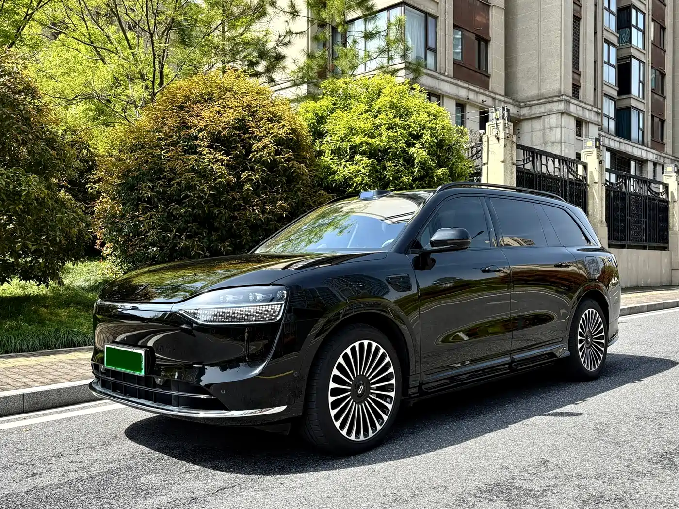 AITO Wenjie AITO M9 2025 Extended Range Ultra 52kWh 6-Seater