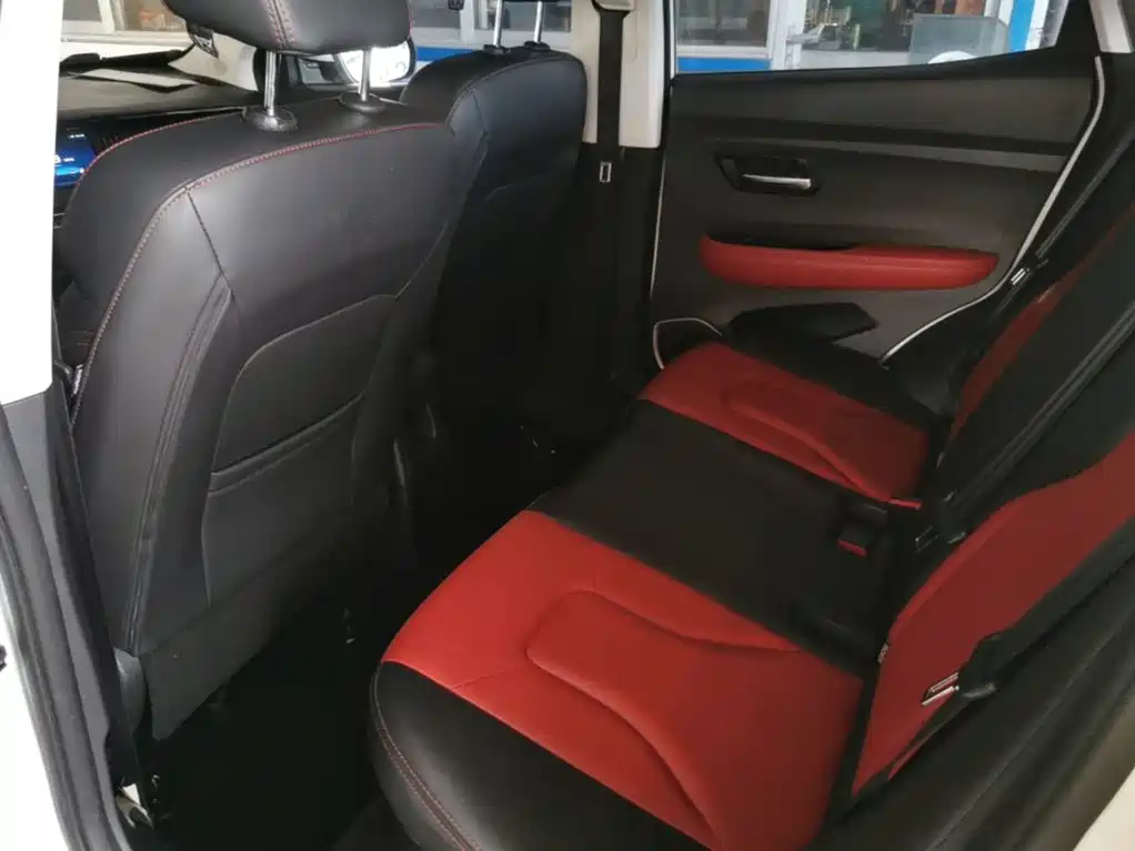 Photo 17 - Haval H2s