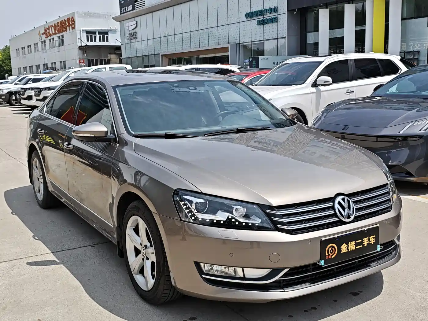 Volkswagen Passat 2014 2.0TSI DSG Executive Edition фото 4
