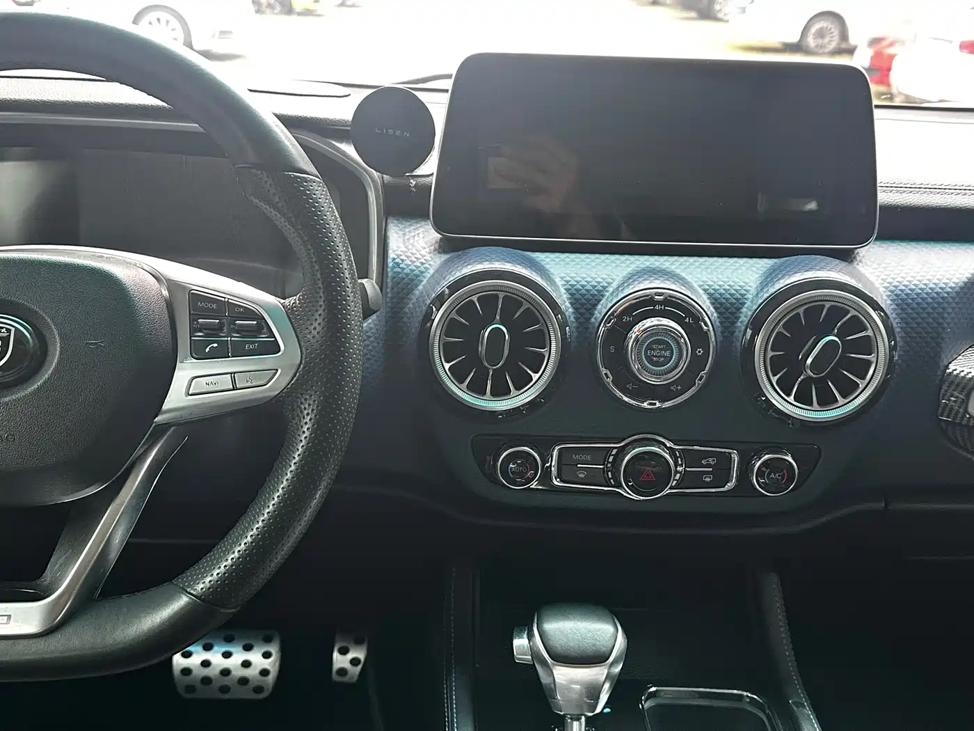 BAIC ORV Beijing Offroad BJ40 2018 PLUS 2.3T Auto 4WD Premium Edition China V фото 7