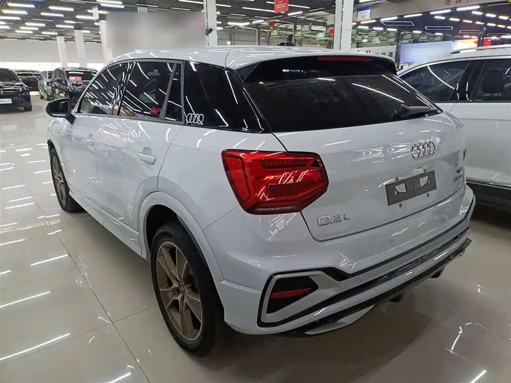 Audi Q2L 2022 35 TFSI Fashion Dynamic фото 5