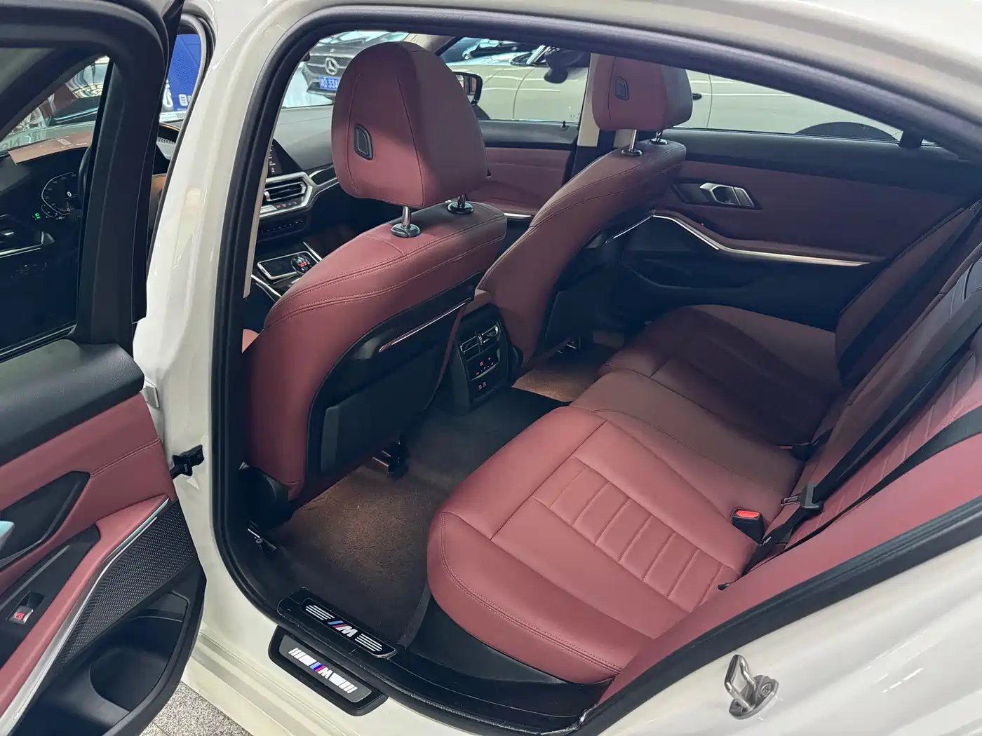 BMW 3 Series 2021 325Li M Sport Package фото 5