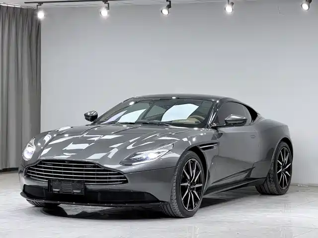 ASTON MARTIN DB11