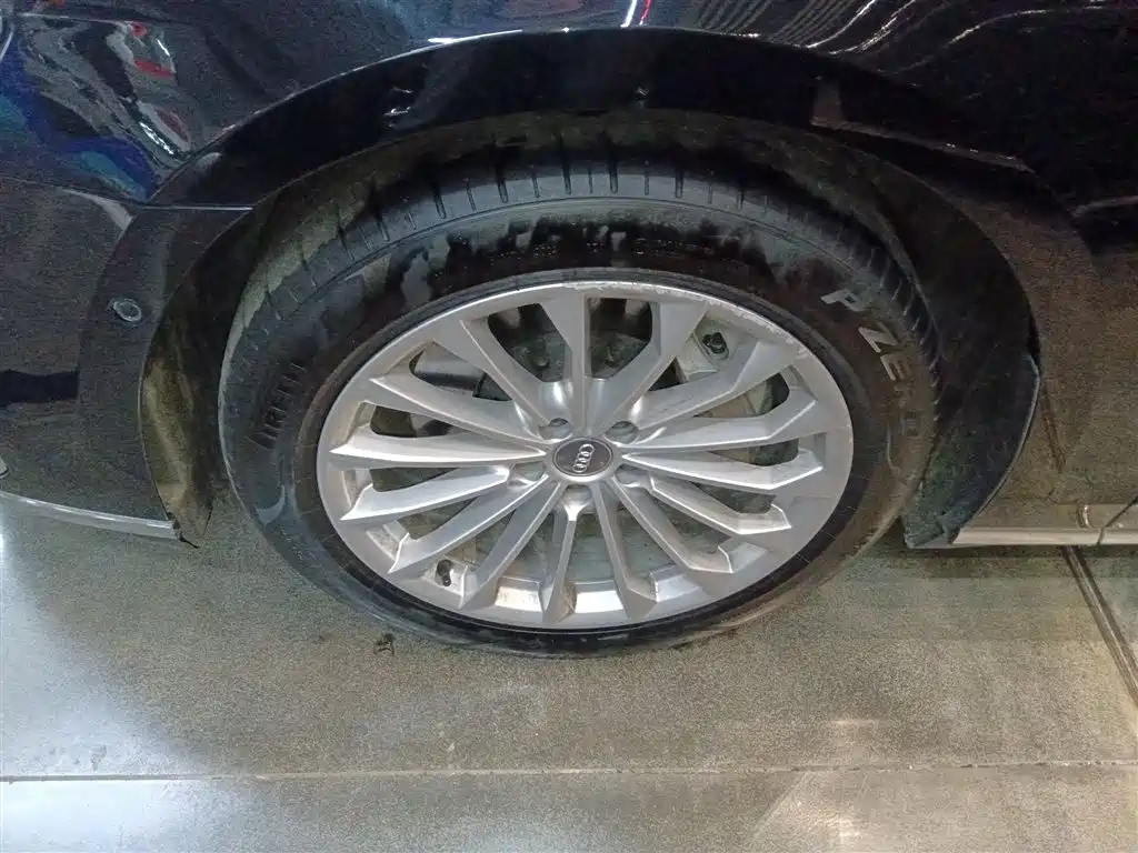 Audi A8 2018 A8L 55 TFSI quattro Launch Premium фото 23