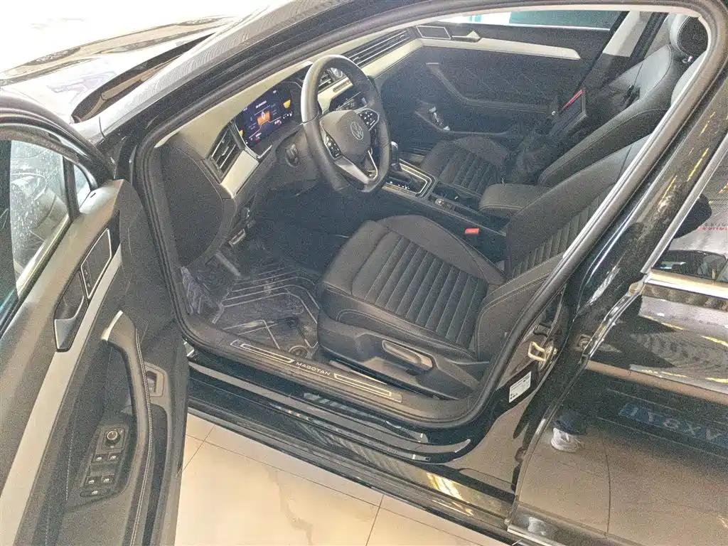 Volkswagen Magotan 2025 Popular Edition 280TSI DSG Comfort фото 16