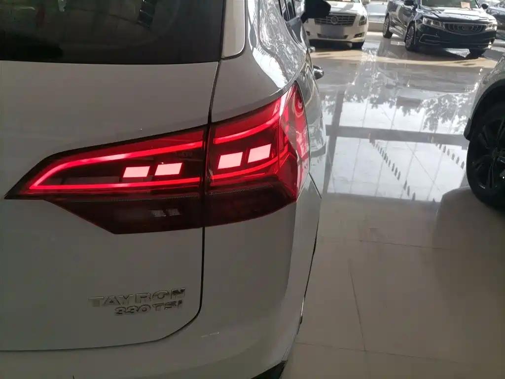 Volkswagen Tayron 2019 330TSI 2WD Luxury China VI фото 24