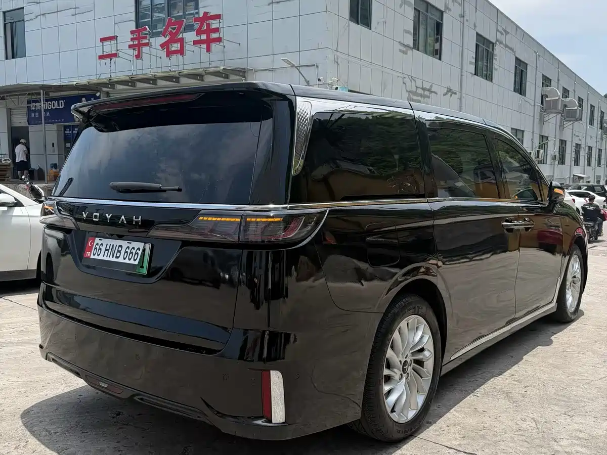 Voyah Auto Voyah Dreamer 2022 Low-carbon Dream+Smart Package фото 8