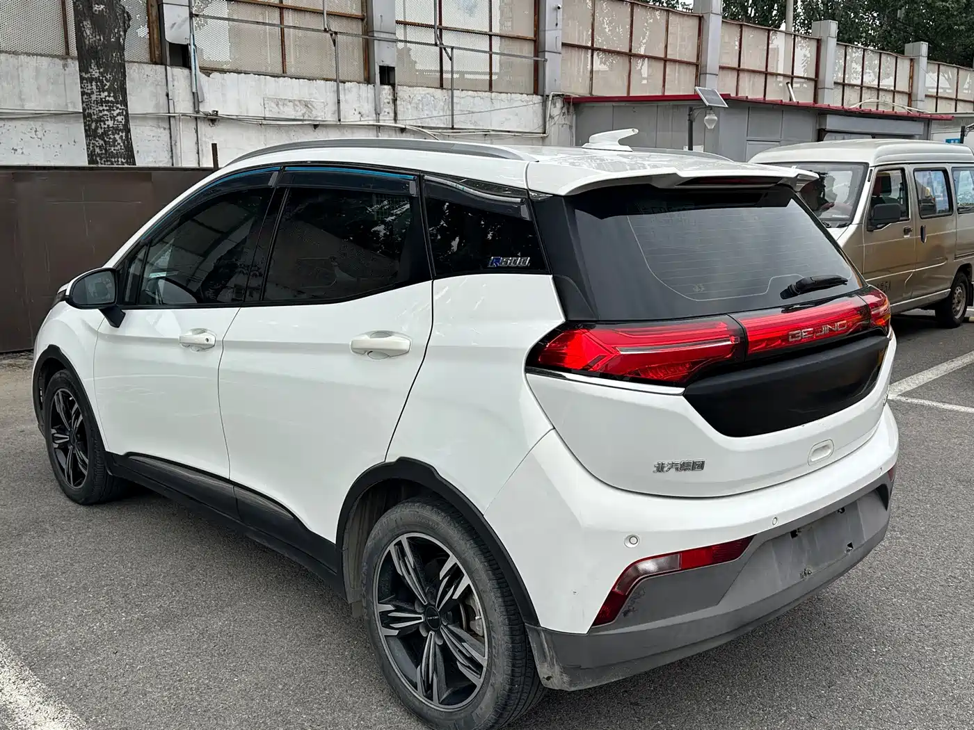 BAIC Beijing EX3 2021 2019 R600 Joy Edition