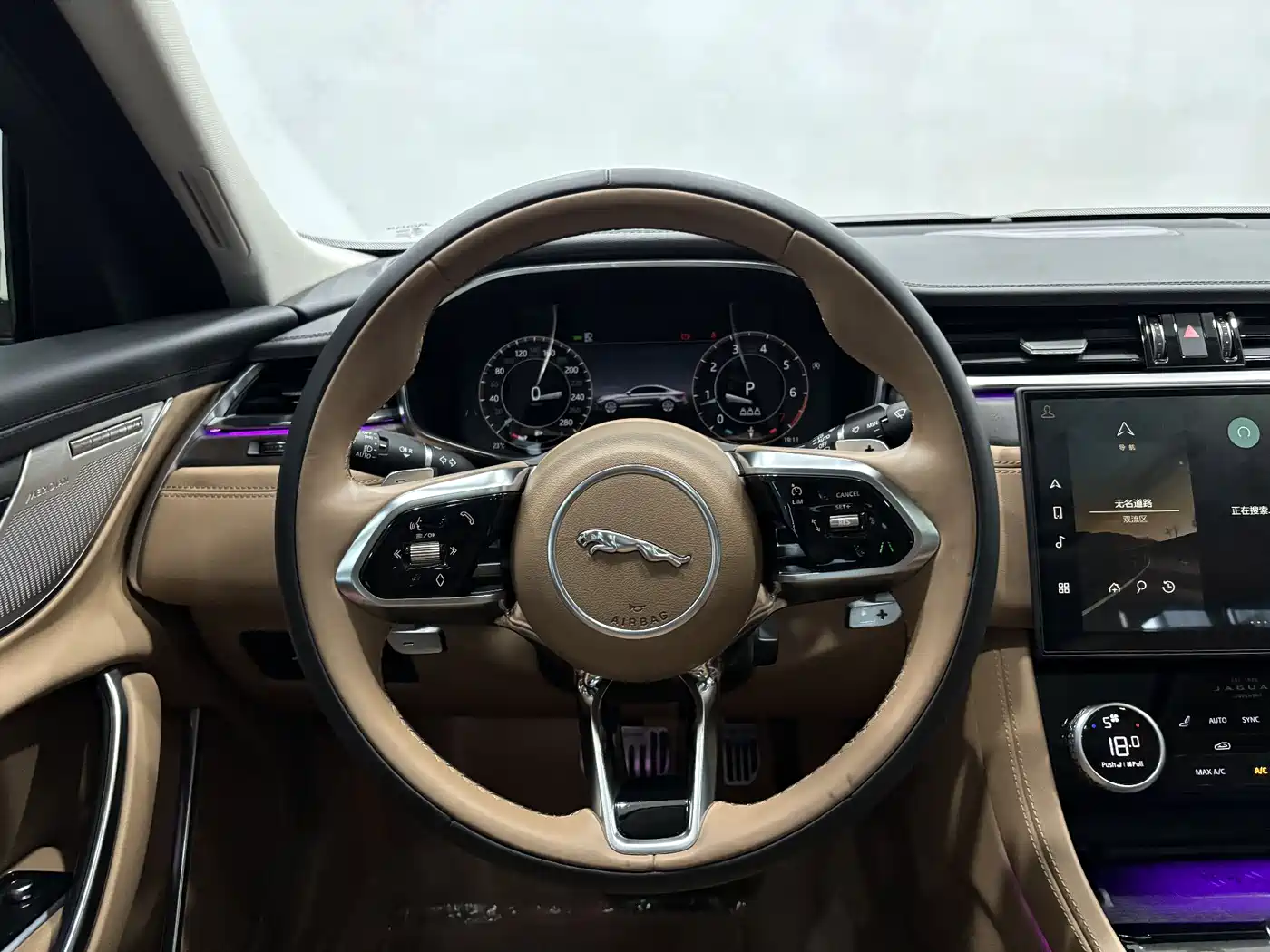 Jaguar XFL 2024 2.0T P250 2WD Premium Luxury фото 17