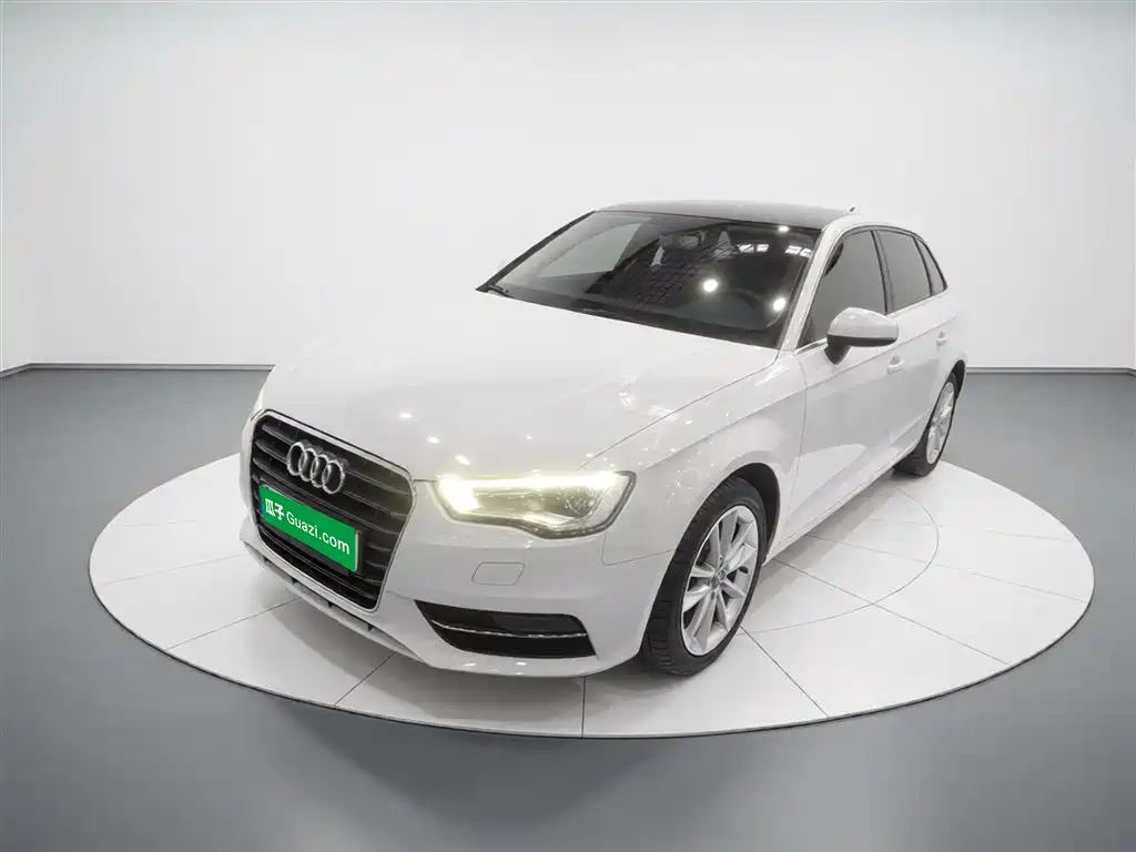 Audi A3 2016 Sportback 35 TFSI Progressive фото 2