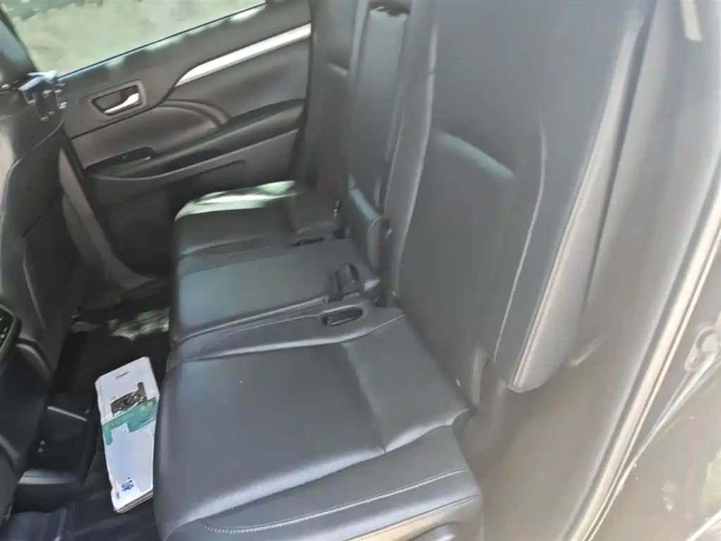 Toyota Highlander 2021 2.0T AWD Luxury 7-Seater фото 17