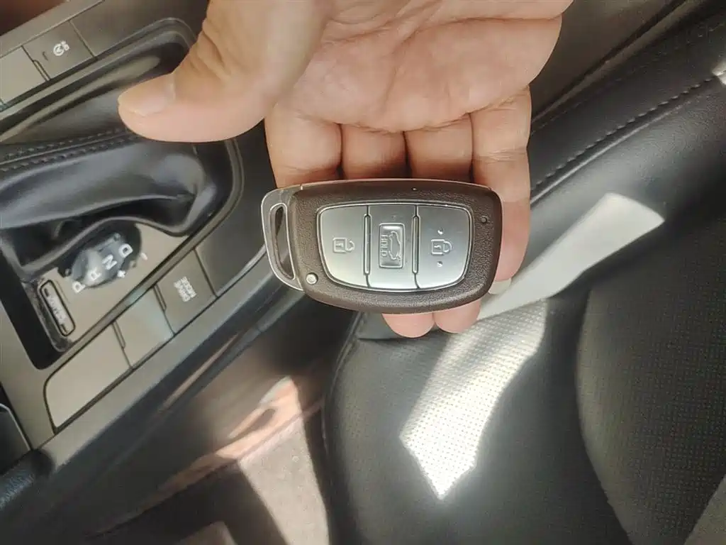 Hyundai Elantra 2018 1.4T DCT Dynamic·Vitality Model фото 9