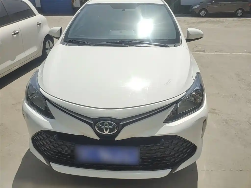 Toyota Vios FS 2017 1.3L Manual Pioneer Edition фото 3
