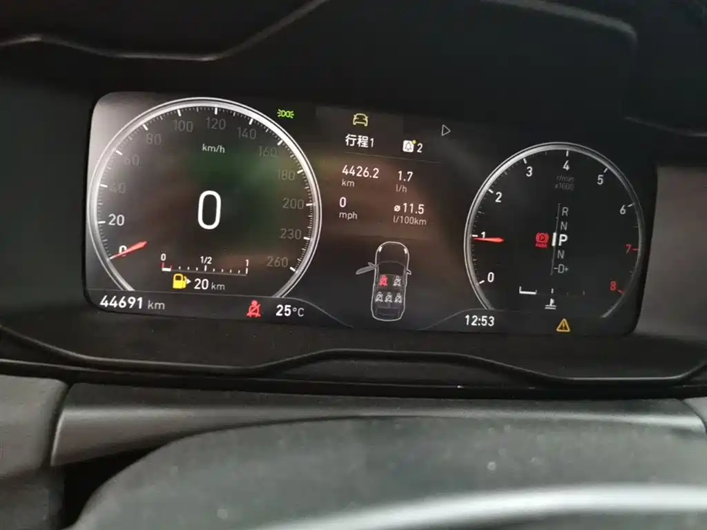 Lynk & Co 02 2018 1.5T DCT 2WD Power Edition China V фото 12