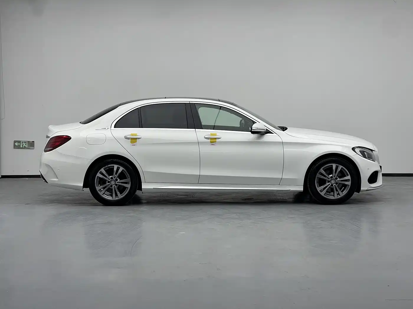 Mercedes-Benz C-Class 2016 C 200 L Sport фото 17