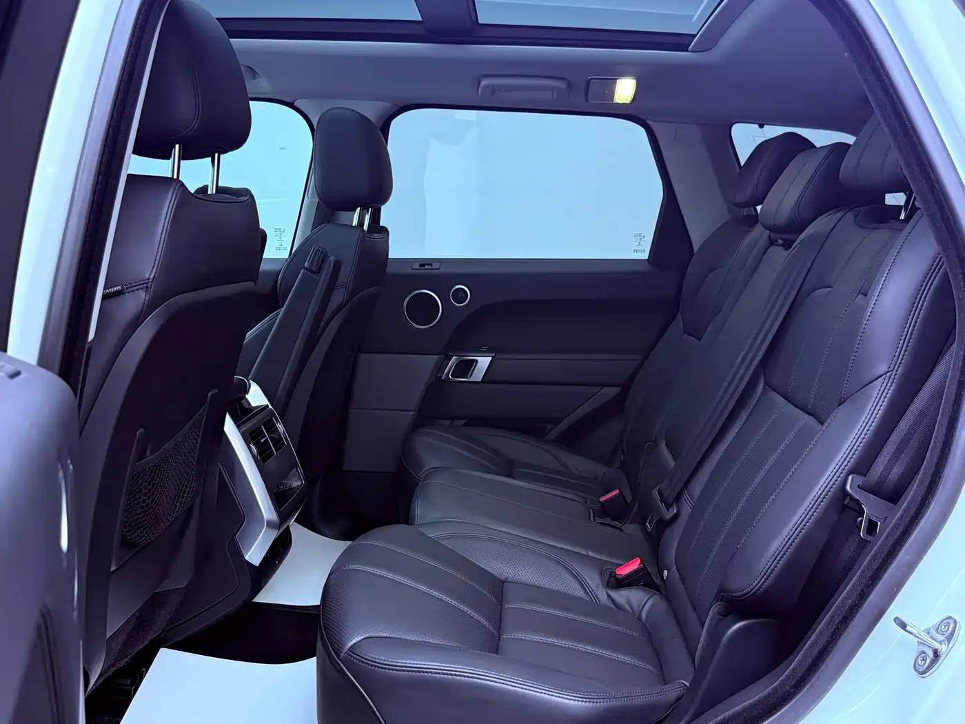 Land Rover Range Rover Sport 2017 3.0 SC V6 SE фото 18