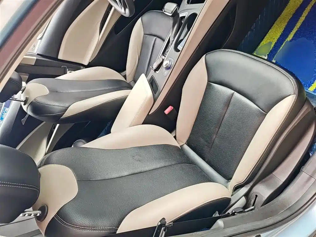 Buick Velite 6 2020 Plug-in Hybrid Connected Fashion Edition фото 25