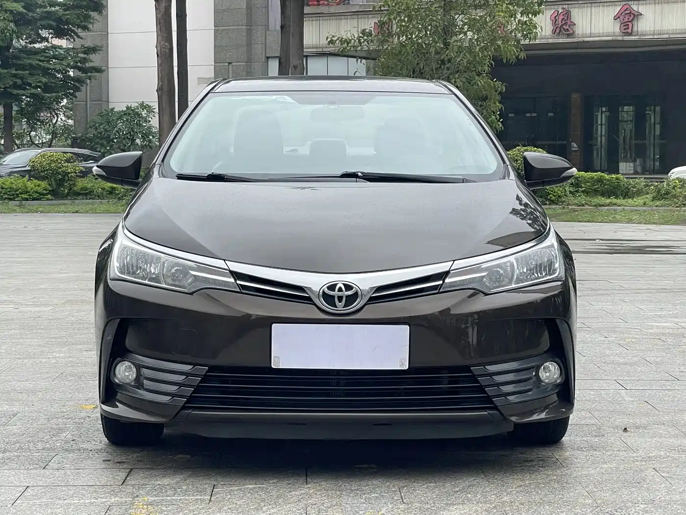Toyota Corolla 2017 Facelift 1.2T S-CVT GL фото 2