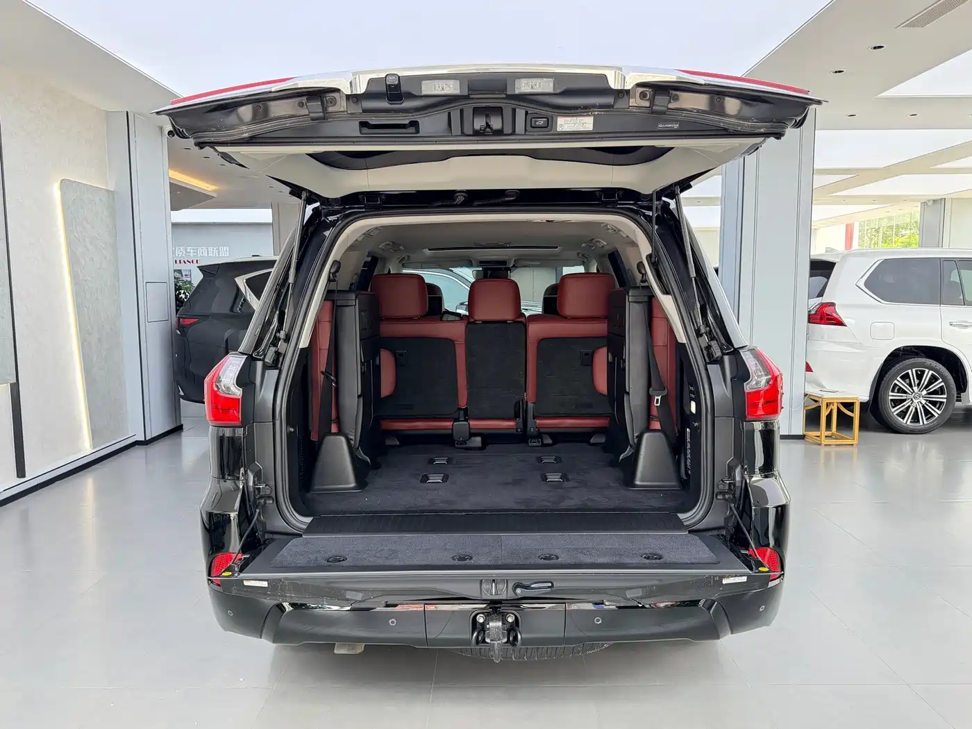 Lexus LX 2017 570 Prestige Luxury фото 9
