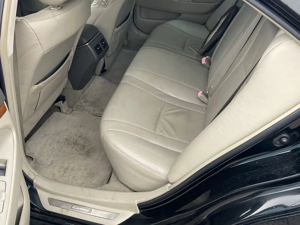 Toyota Camry 2011 240G Classic Anniversary Edition фото 13