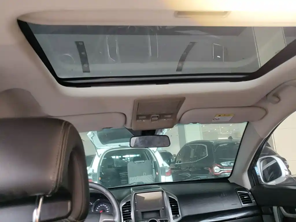 Photo 18 - Chevrolet Captiva
