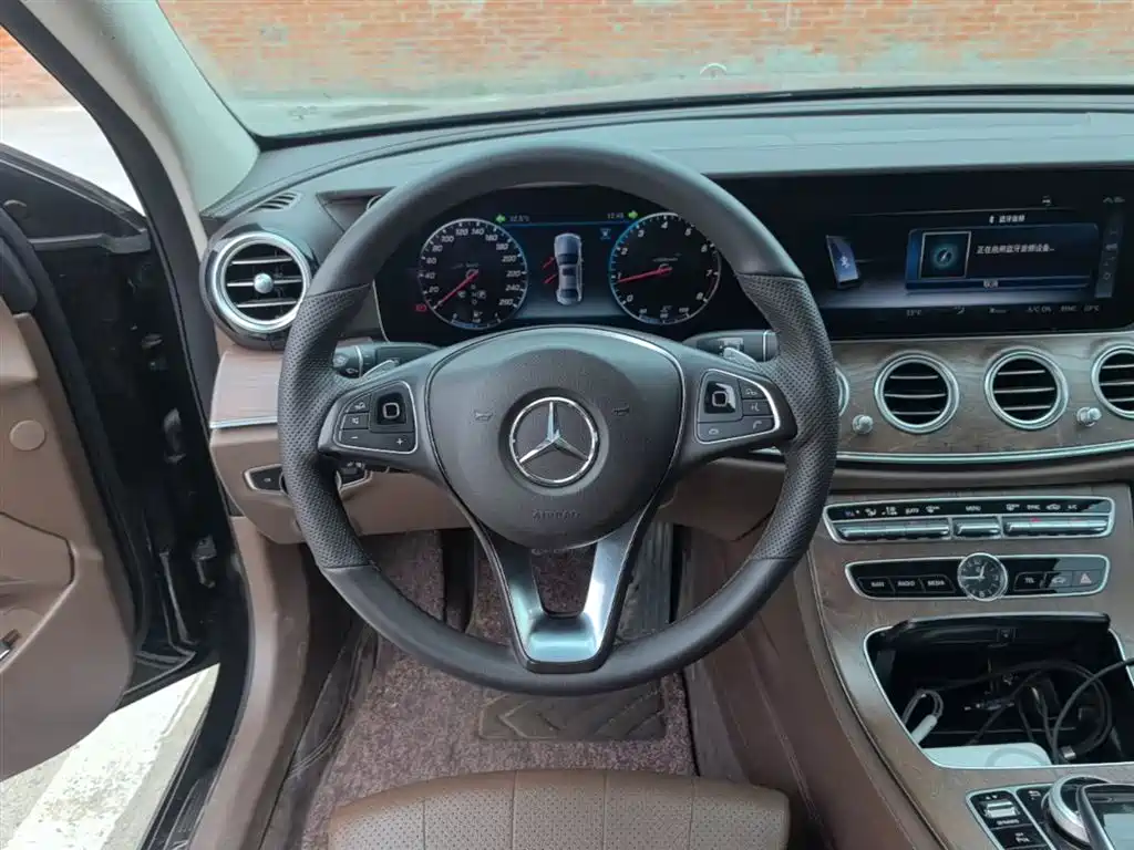 Mercedes-Benz E-Class 2018 Facelift E 200 L фото 11