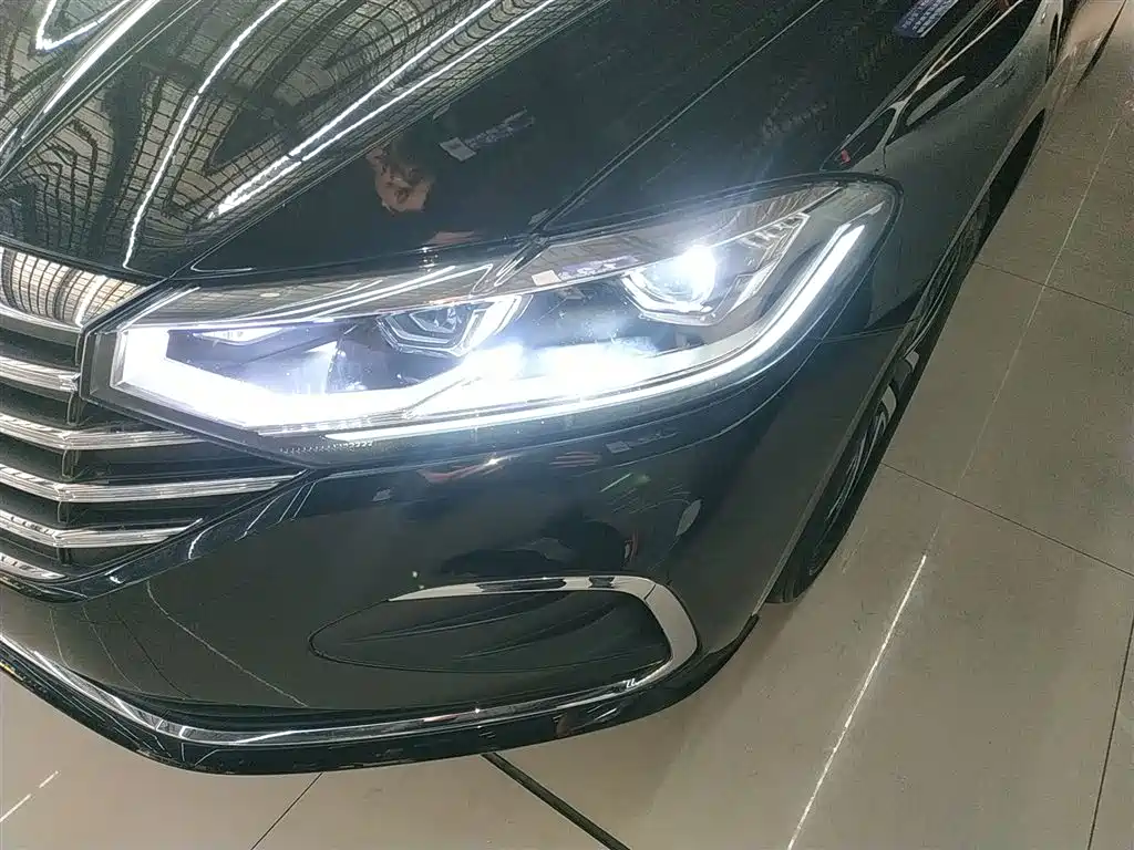 Volkswagen Lavida 2024 Model 300TSI DSG Full Comfort Edition фото 24