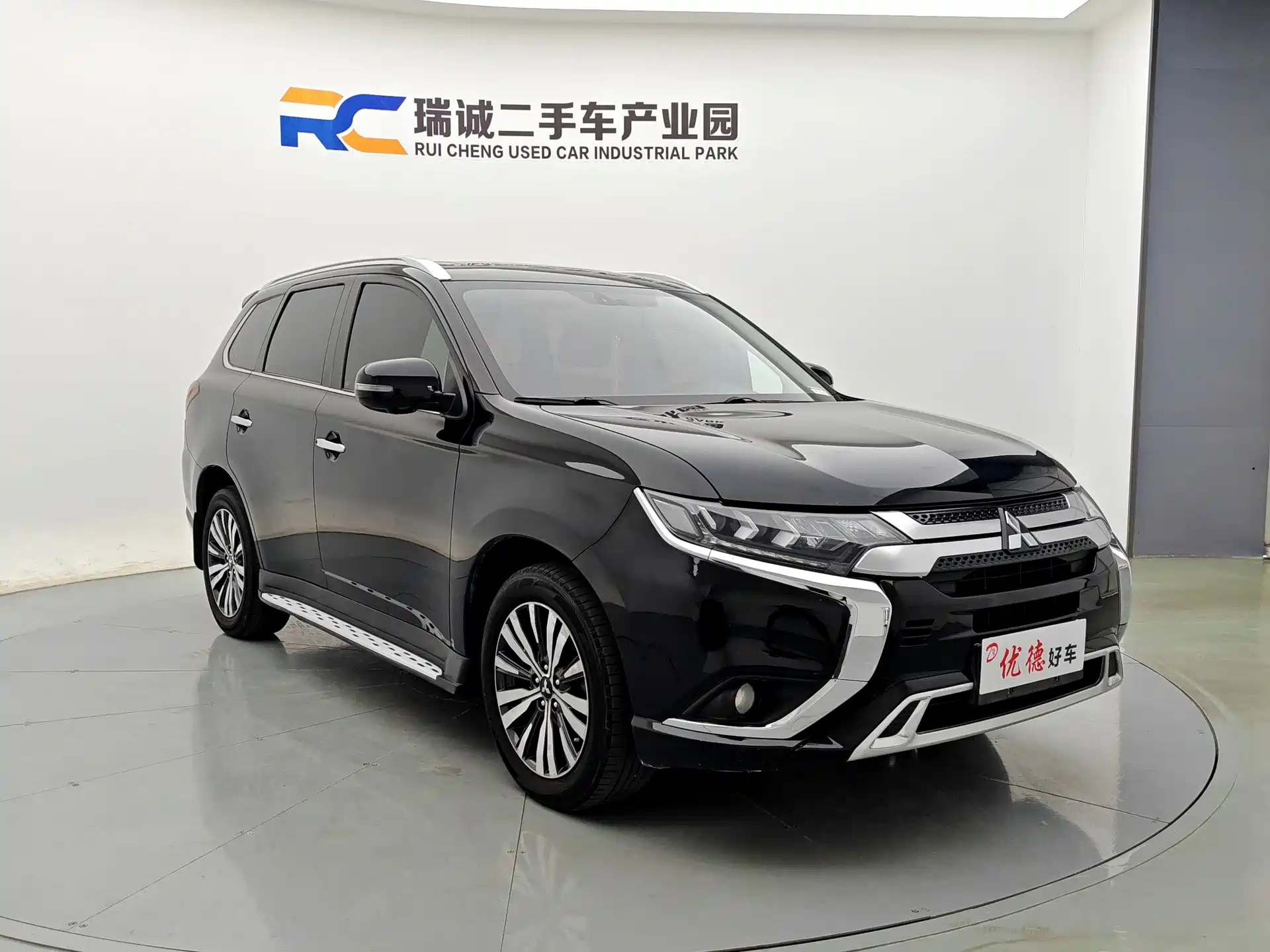 Фото 17 - Mitsubishi Outlander
