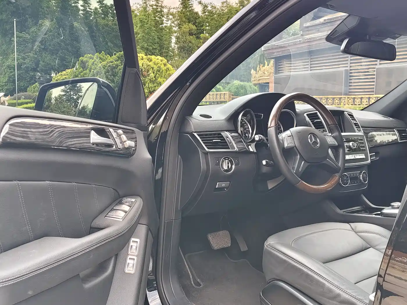 Mercedes-Benz GL-Class 2014 GL 400 4MATIC Luxury фото 10