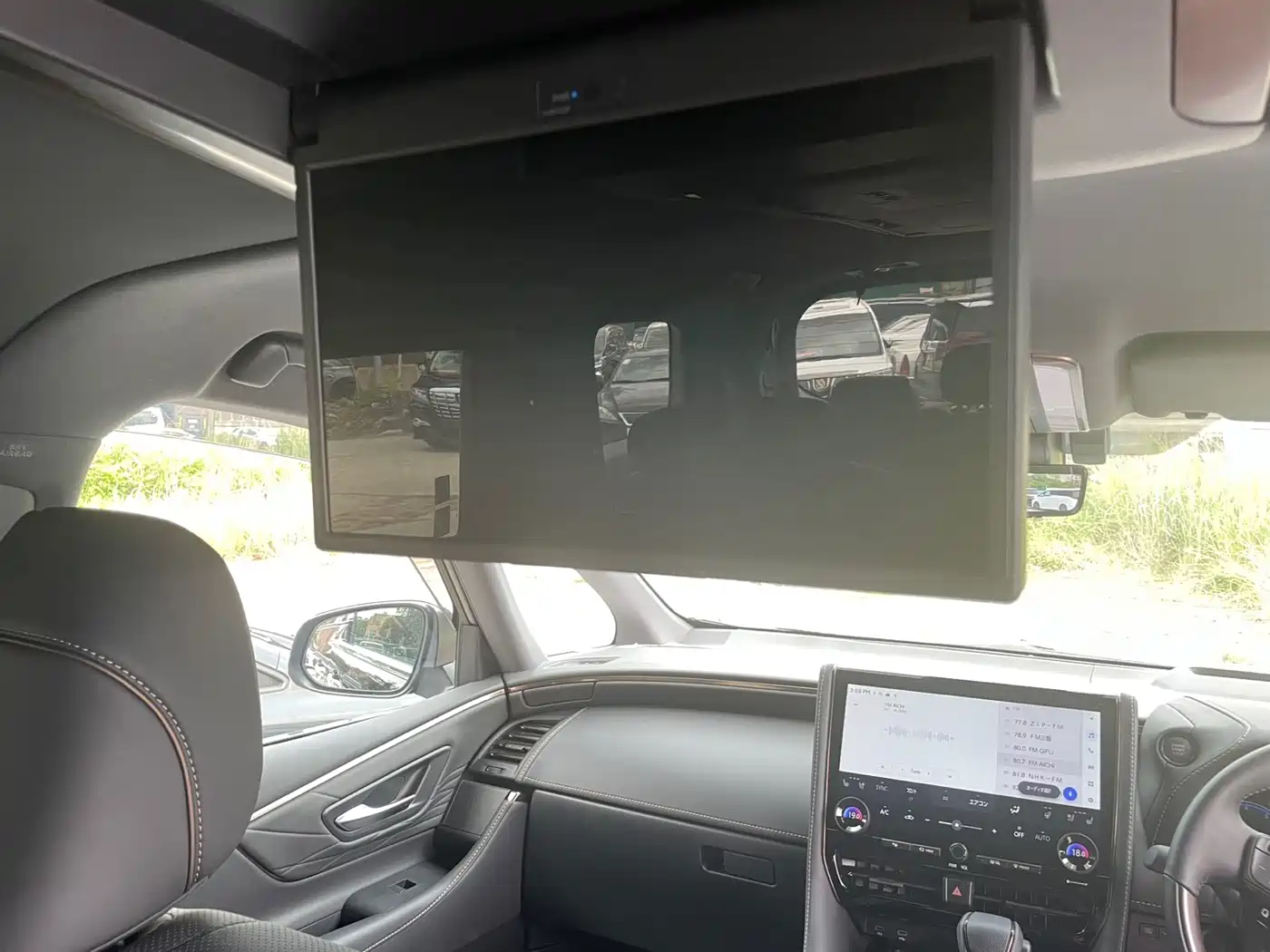 Toyota Alphard 2025 Hybrid 2.5L Prestige Gold Edition фото 9