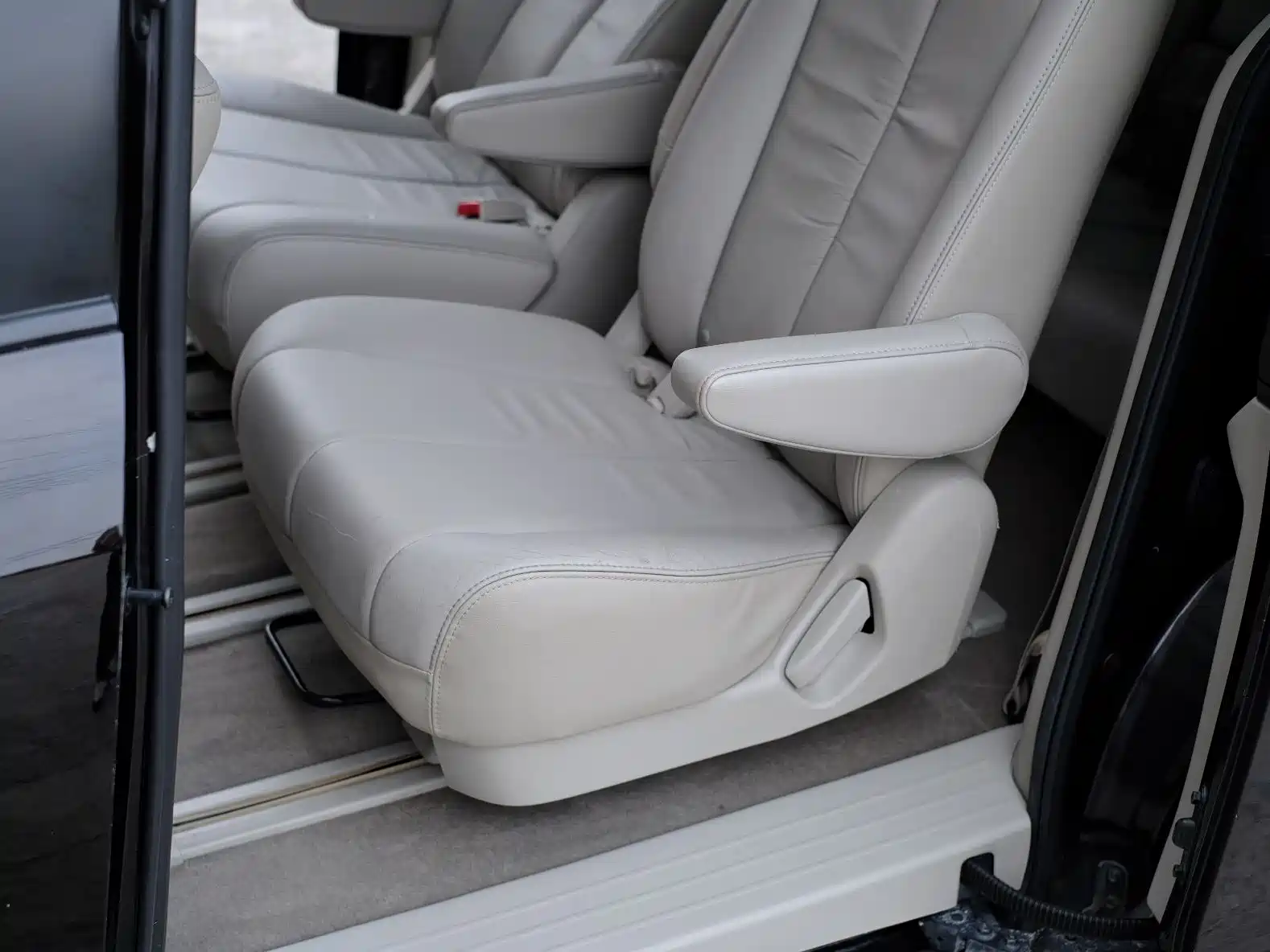 Фото 22 - Mazda 8