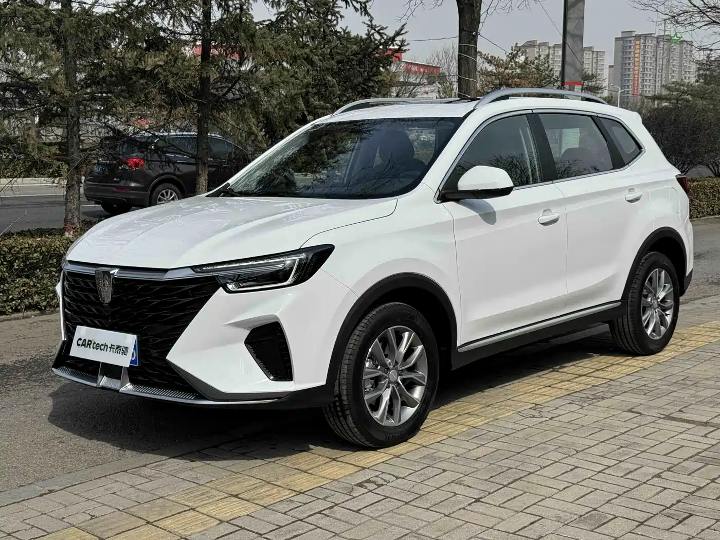 Roewe RX5 2026 2025 PLUS 330TGI Auto Trend-Setting Smart Edition