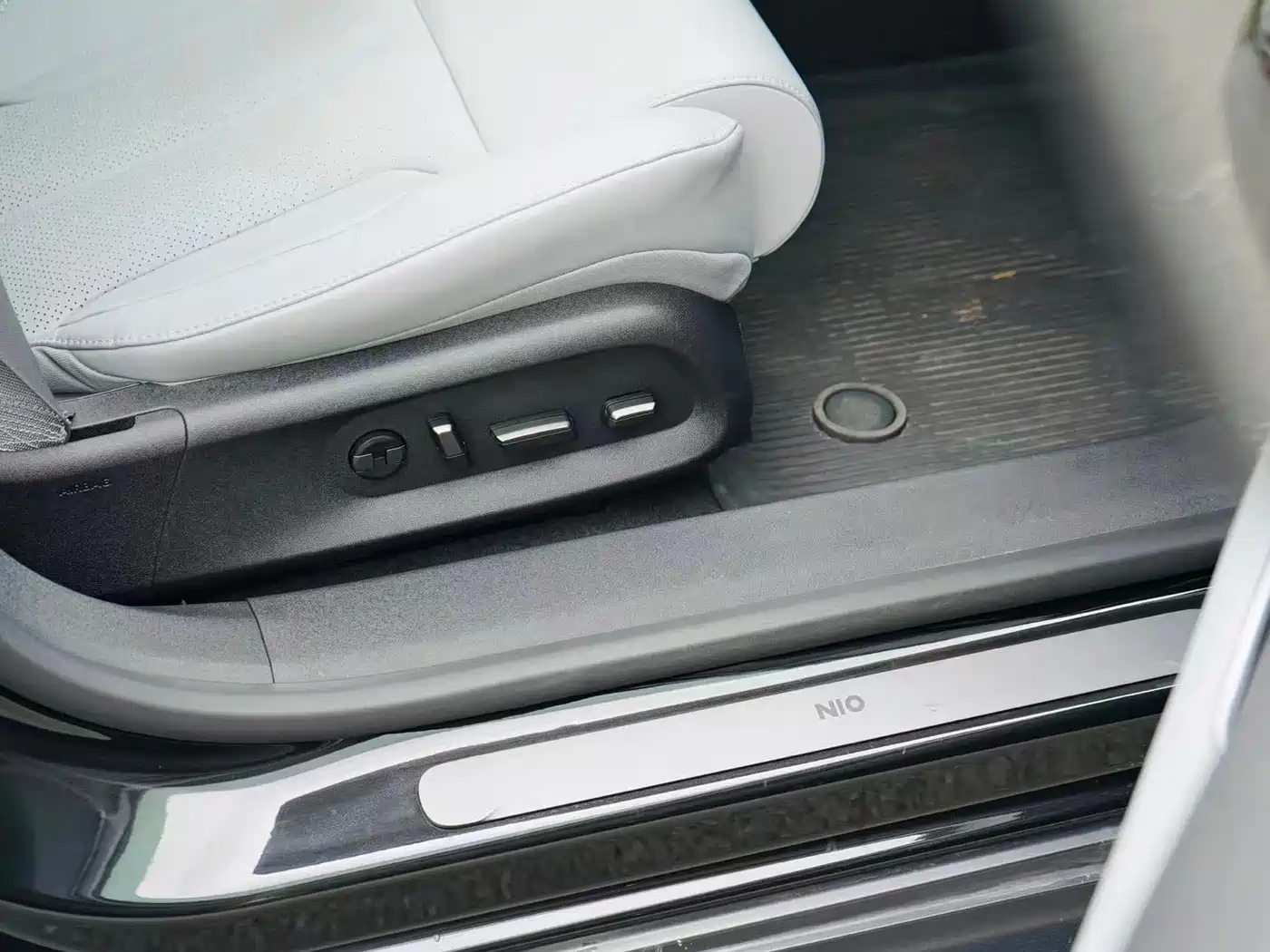 NIO NIO ET5