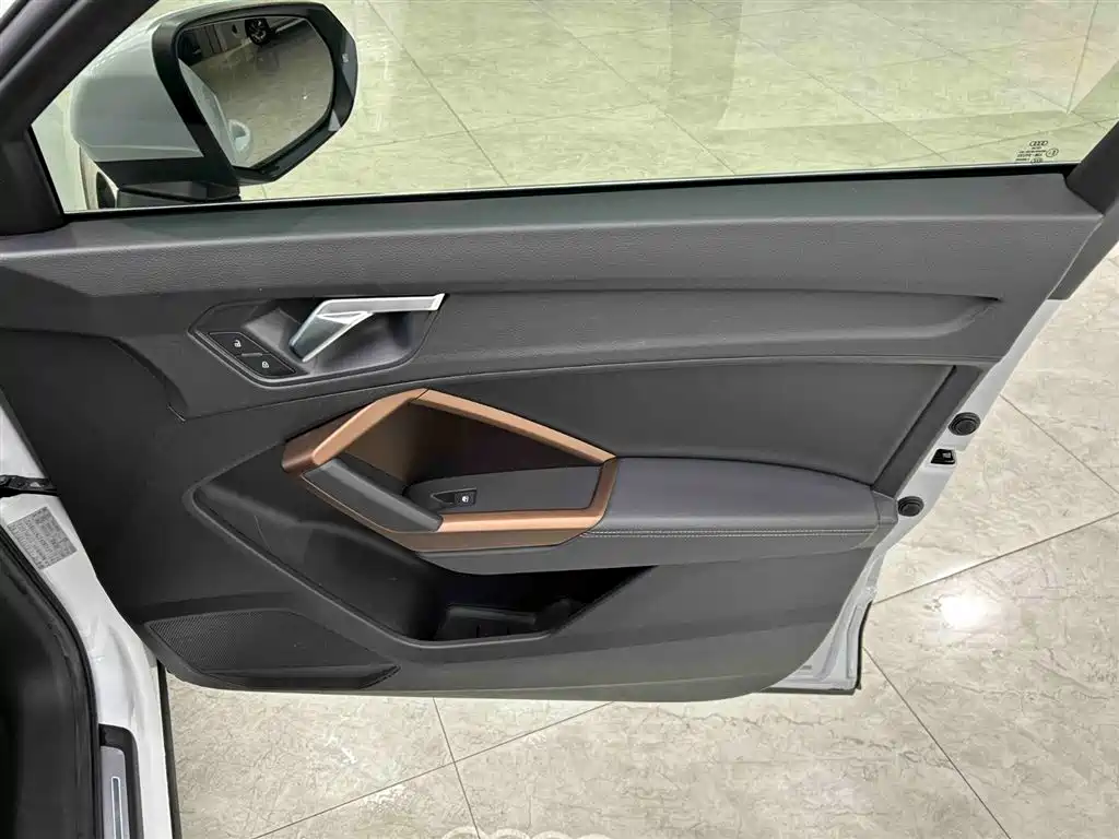 Audi Q3 2023 35 TFSI Fashion Elegance (1.4T) фото 12