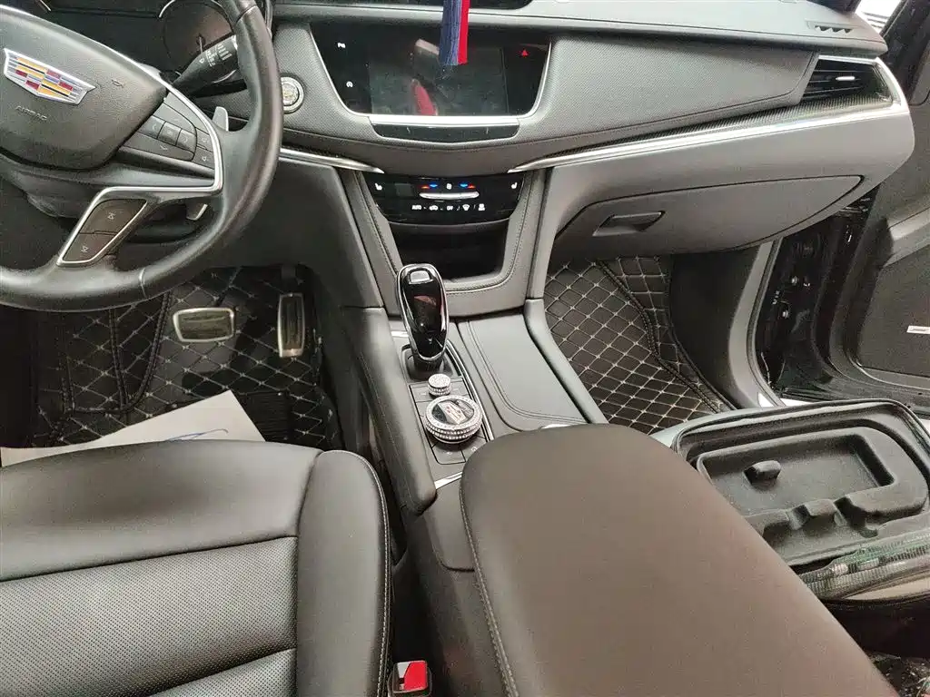 Cadillac XT5 2024 2.0T AWD Luxury (Hummingbird Edition) фото 14