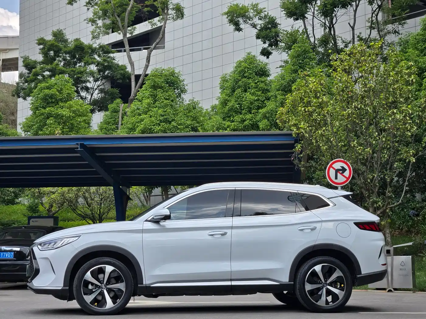 BYD Song PLUS PHEV 2021 DM-i 51KM Honor фото 2