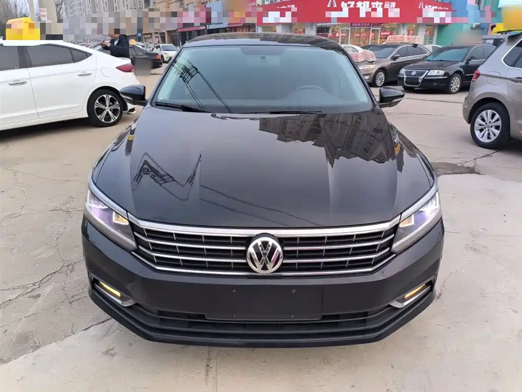 Volkswagen Passat 2017 330TSI DSG Prestige фото 3