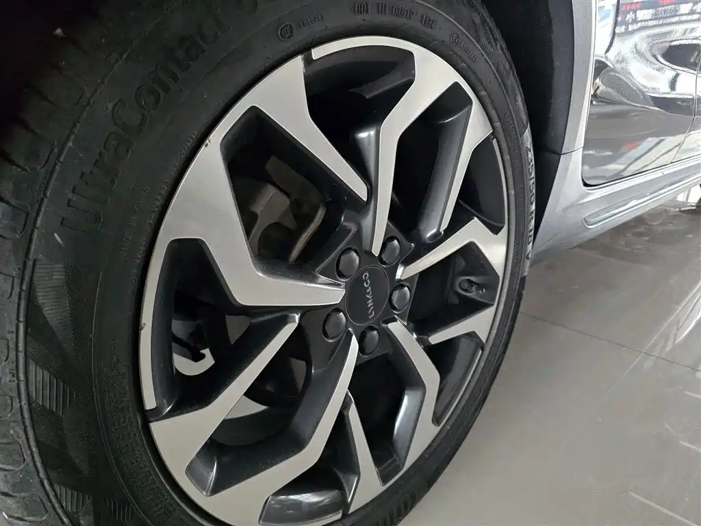 Lynk & Co 02 2019 High Energy Edition 2.0T Automatic 2WD Power Pro China VI фото 4