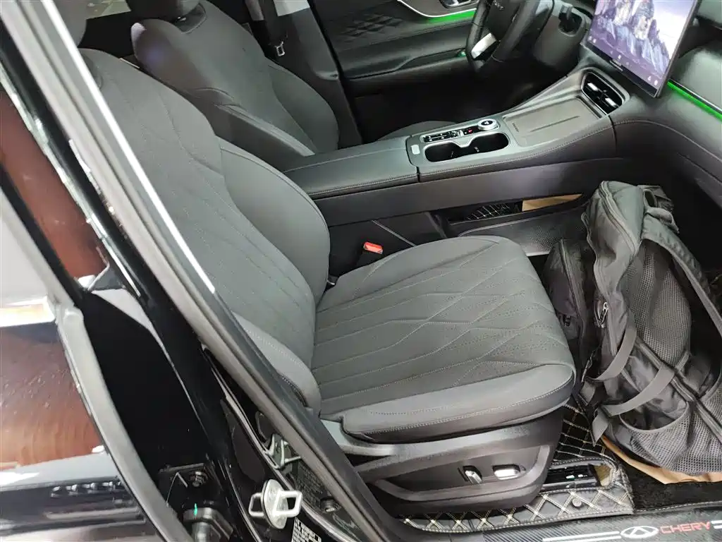CHERY TIGGO 8 PLUS