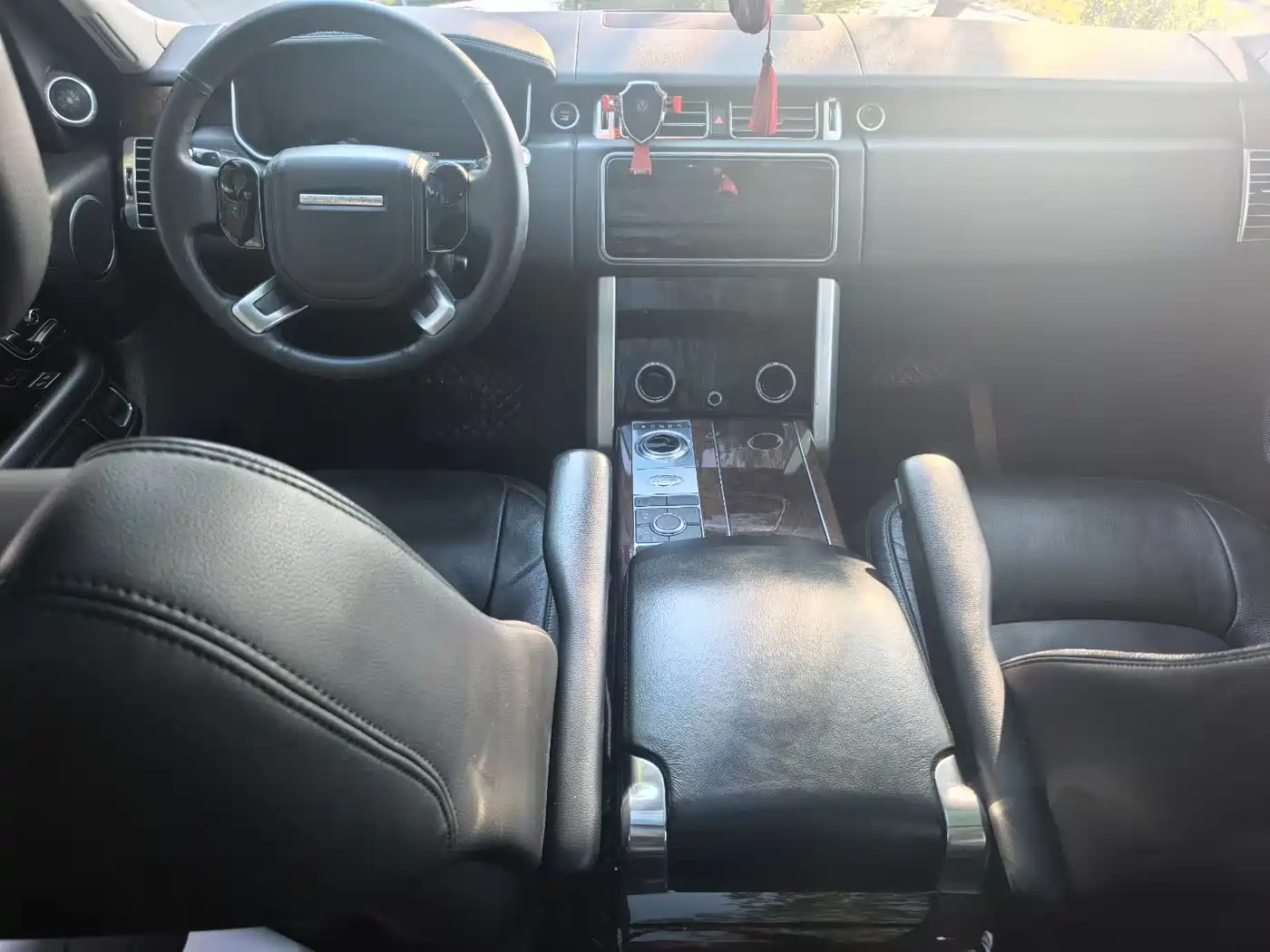 Land Rover Range Rover 2020 3.0 L6 Shengshi Edition фото 4