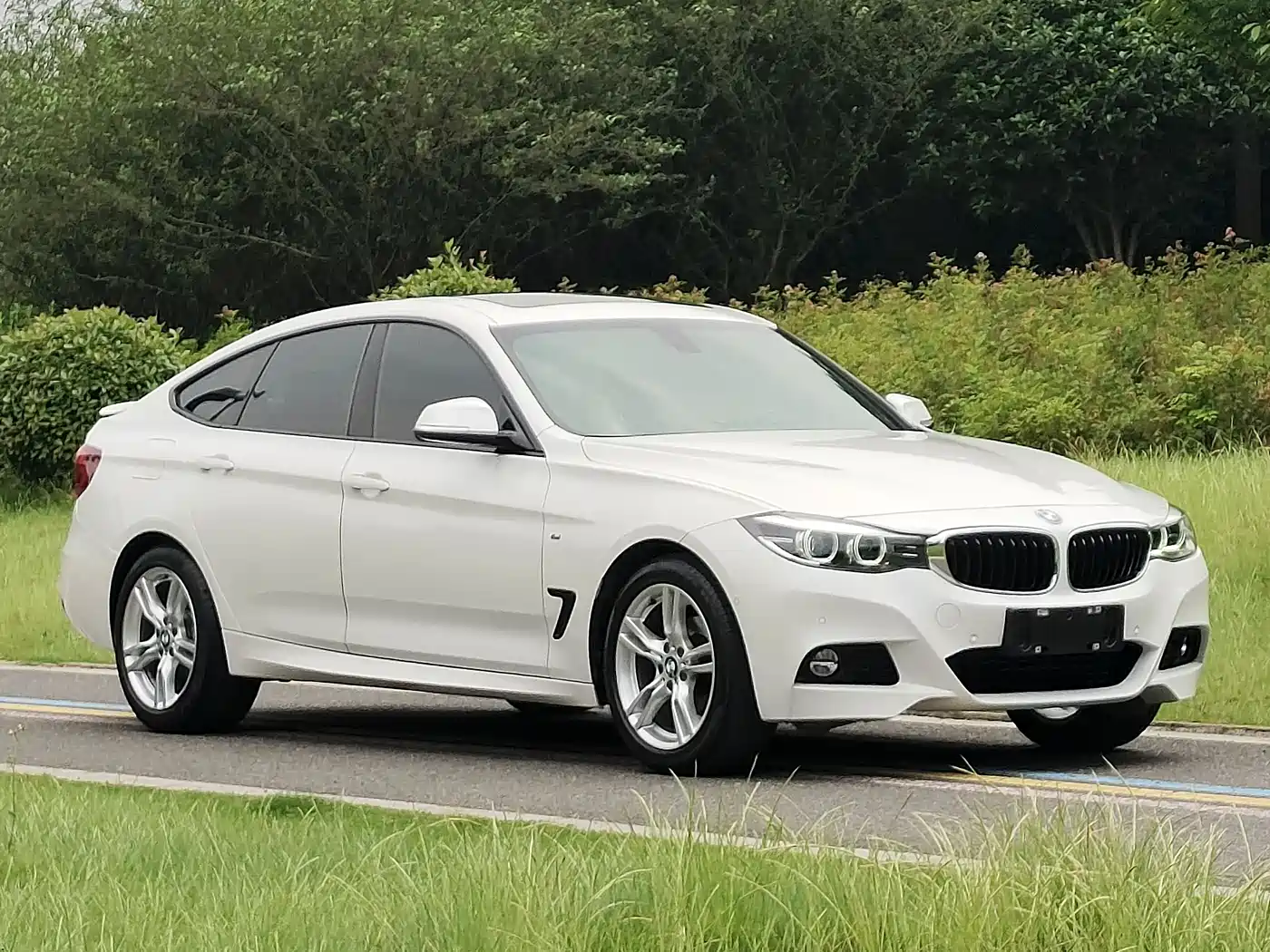 BMW 3 Series GT 2019 320i M Sport Package фото 2