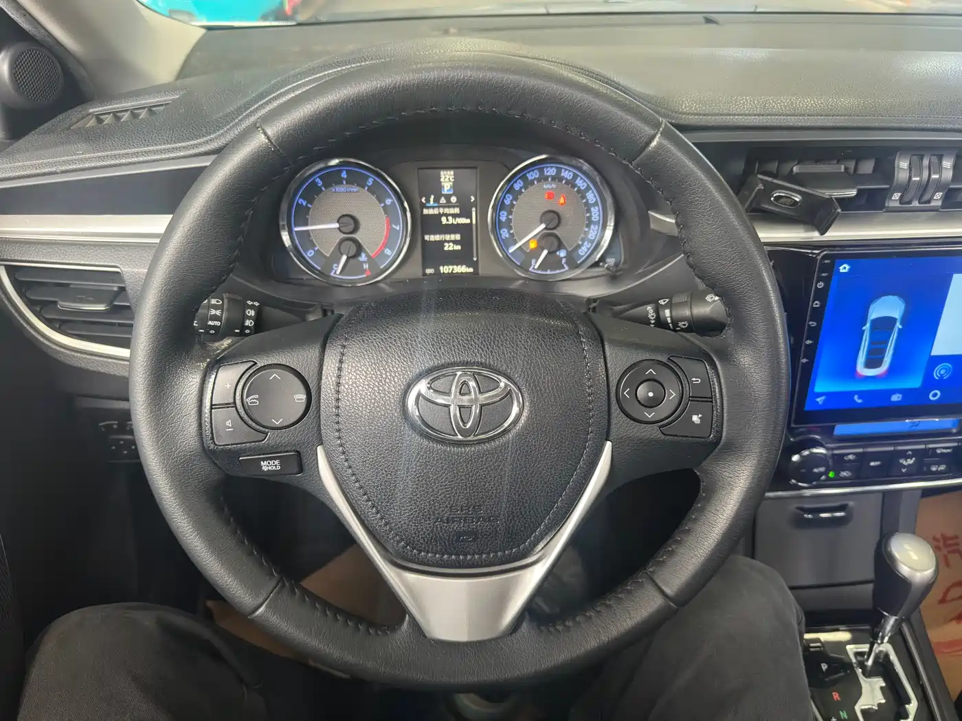 Toyota Corolla 2014 1.8L CVT GLX-i фото 11