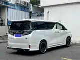 Фото 8 - Toyota Vellfire