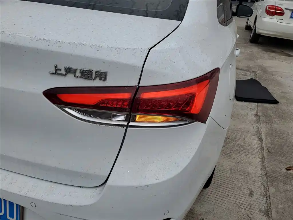 Buick Excelle 2021 Facelift 1.3T Auto Mild Hybrid Elite фото 24