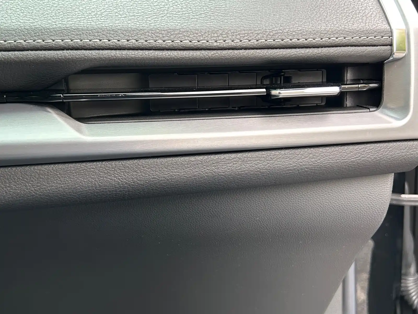 Photo 25 - Cadillac XT4