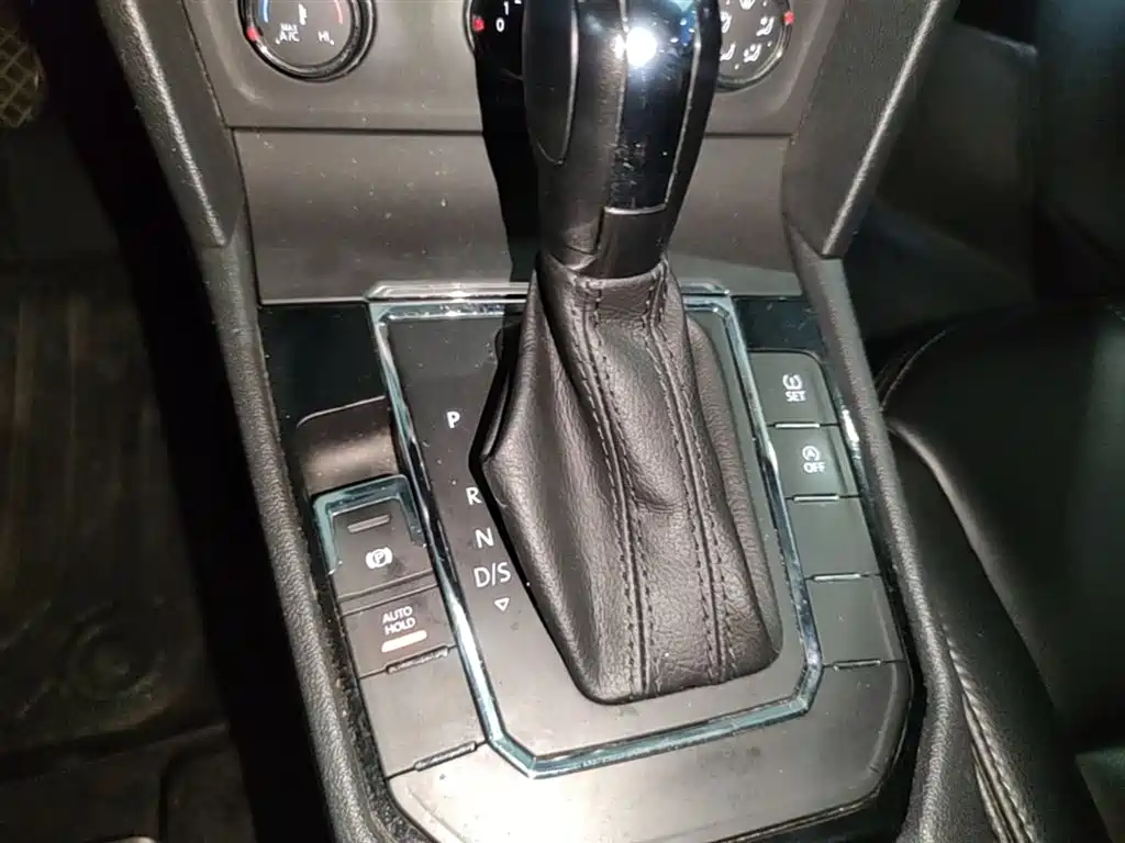 Volkswagen Lamando 2017 230TSI DSG Trend Edition фото 14