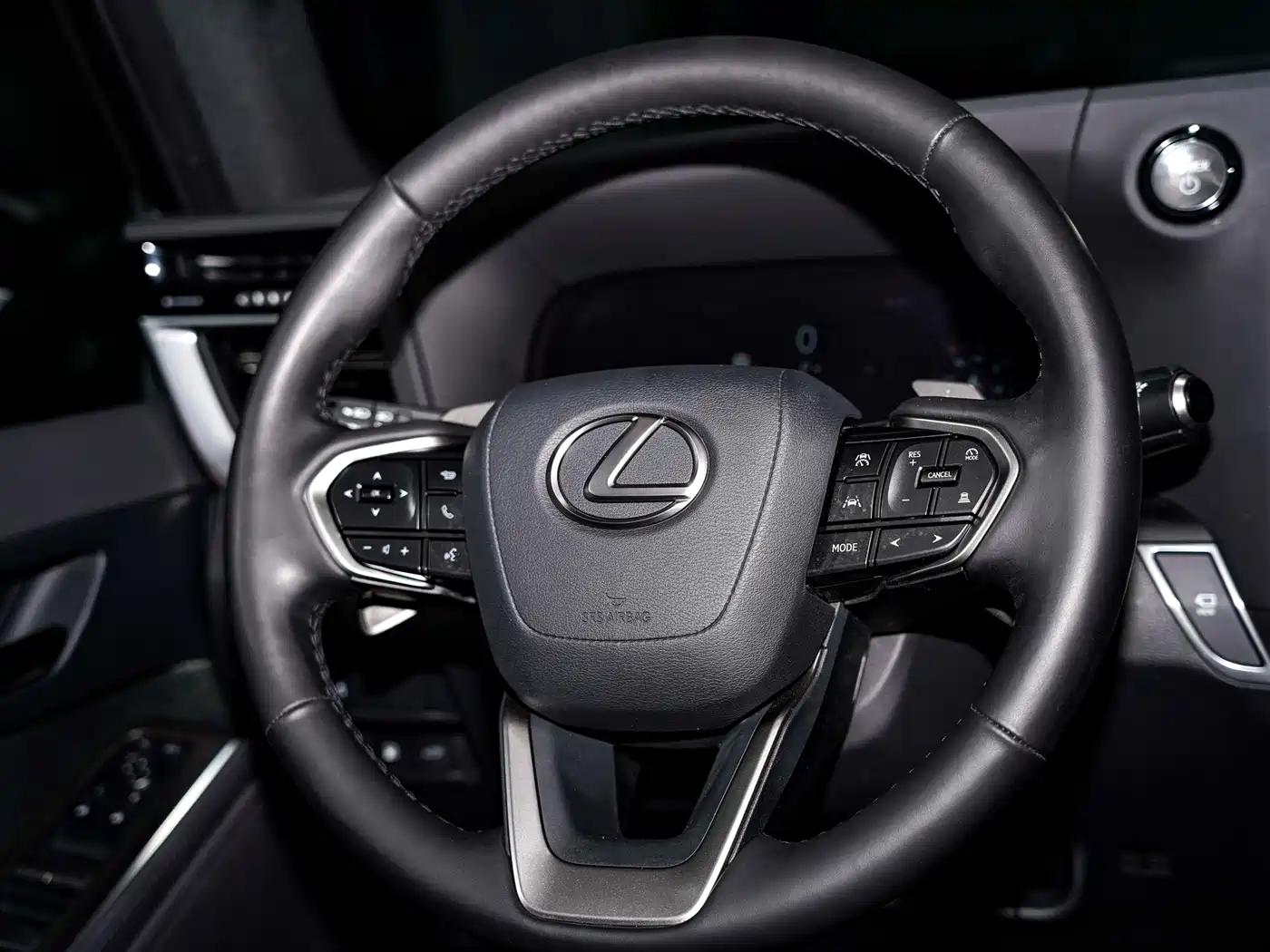 Photo 14 - Lexus GX